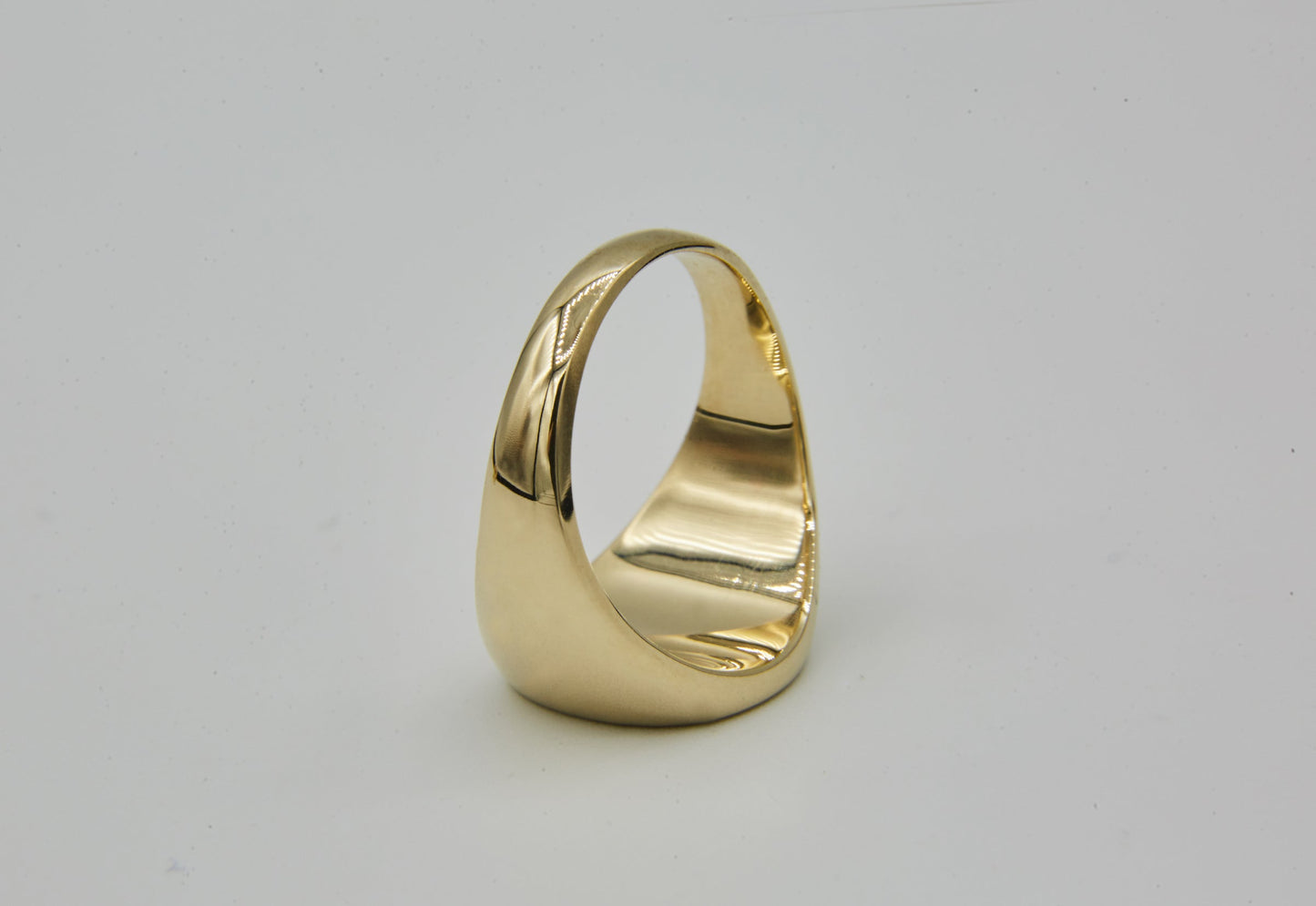 Elliot Signet (Gold)