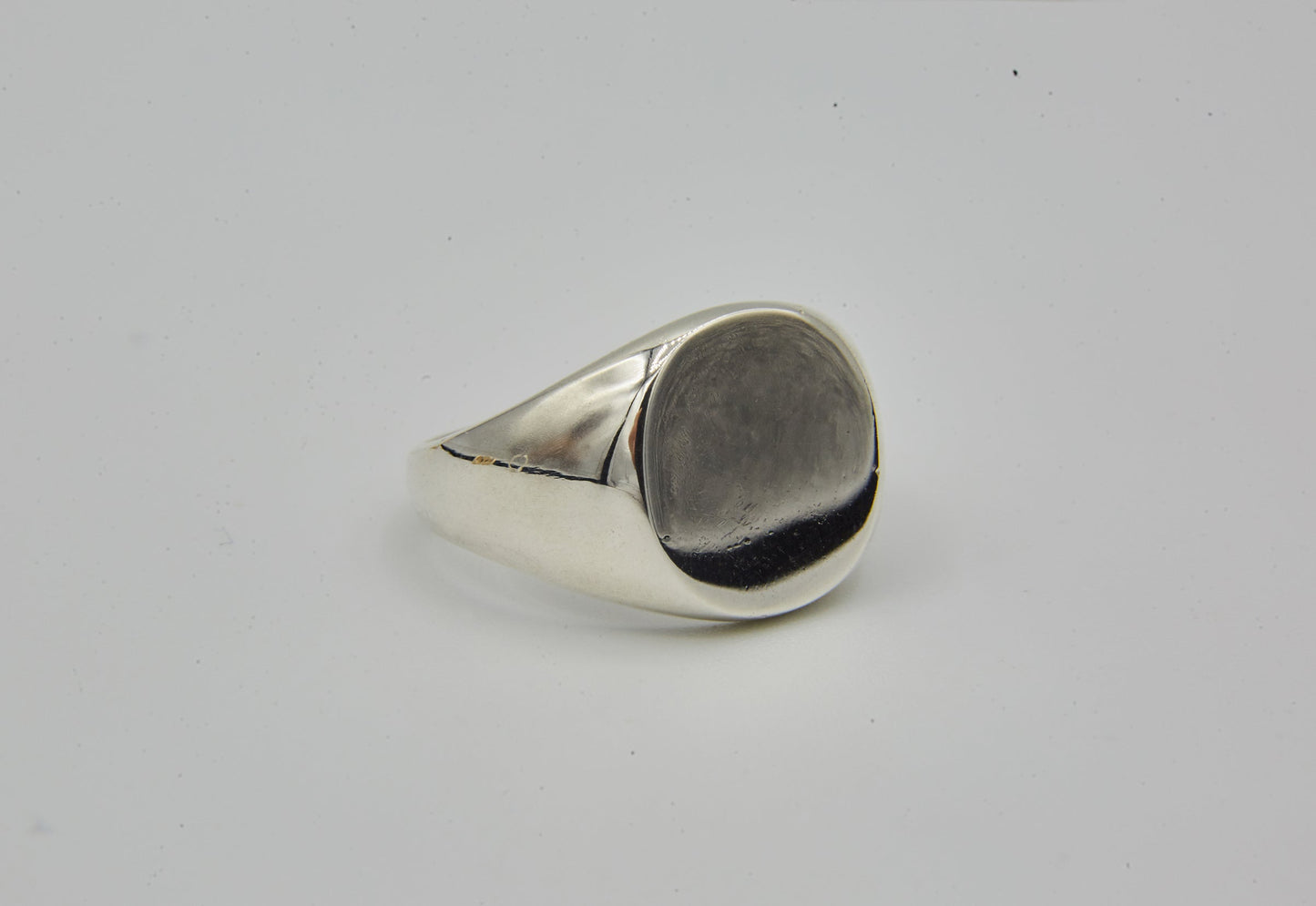 Elliot Signet (Silver)